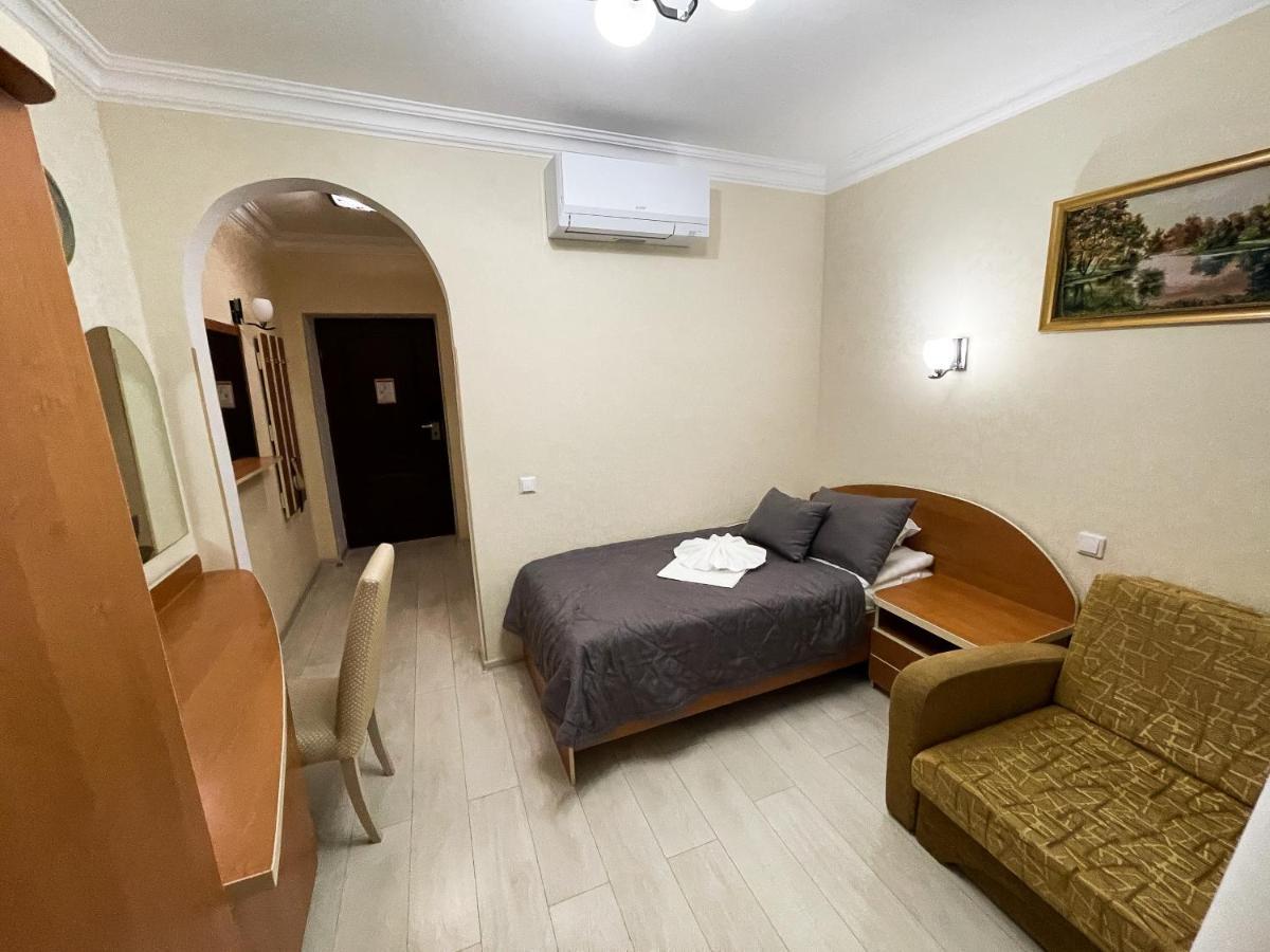 Sanatoriy Priozernyi Hotel Naroch Buitenkant foto
